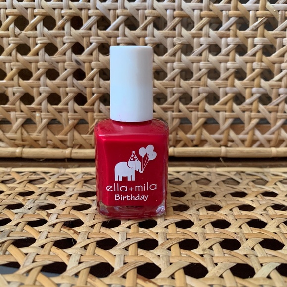 Ella Mila Fourth Wish Red Non Toxic Nail Polish - Picture 1 of 2